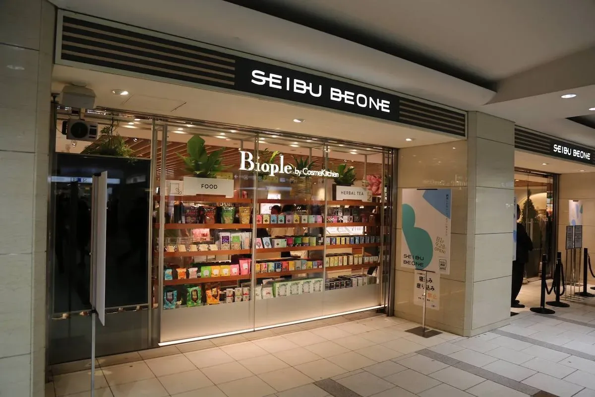 西武池袋本店 本館B1F 北B1番地 SEIBU BEONE (2018年9月28日~2024年8月21日)画像はWWD JAPANより